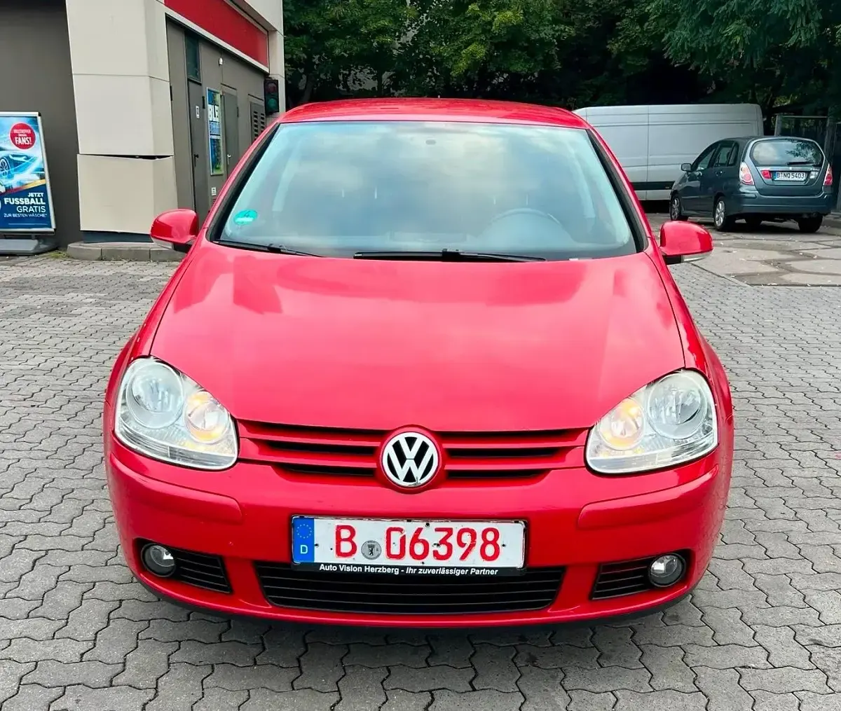 Gebraucht VW Golf VI 102 PS (75 kW) 2008 Rot Kleinwagen