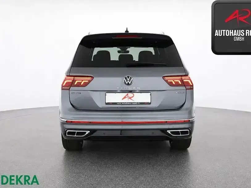 Gebraucht VW Tiguan Allspace R-line 200 PS (147 kW) 2023 Grau SUV