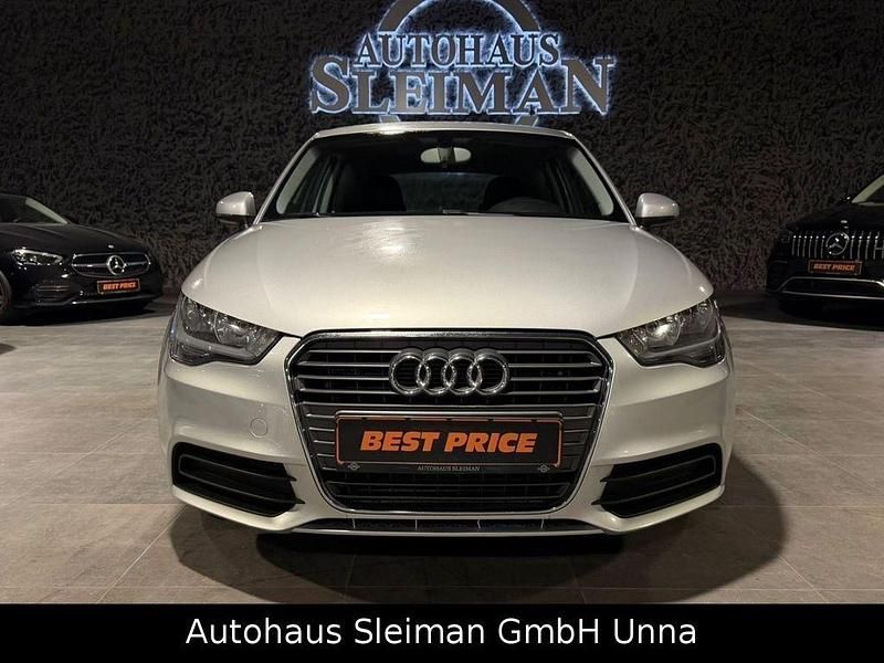 Gebraucht Audi A1 Attraction 90 PS (66 kW) 2011 Silber Kleinwagen