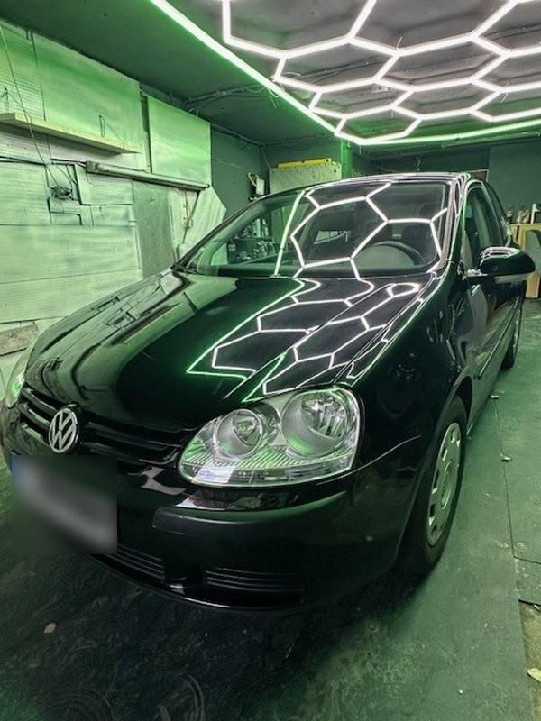 Gebraucht VW Golf V 75 PS (55 kW) 2004 Schwarz Kleinwagen