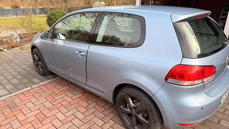 Gebraucht VW Golf VI Edition 80 PS (58 kW) 2008 Blau Kleinwagen