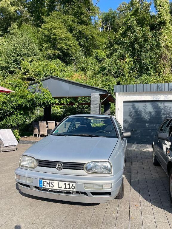 Silber Gebraucht 1996 VW Golf III Limousine | 2.300 € (Fairer Preis) - Bild 1/4