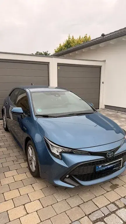 Gebraucht Toyota Corolla 122 PS (89 kW) 2020 Blau Limousine