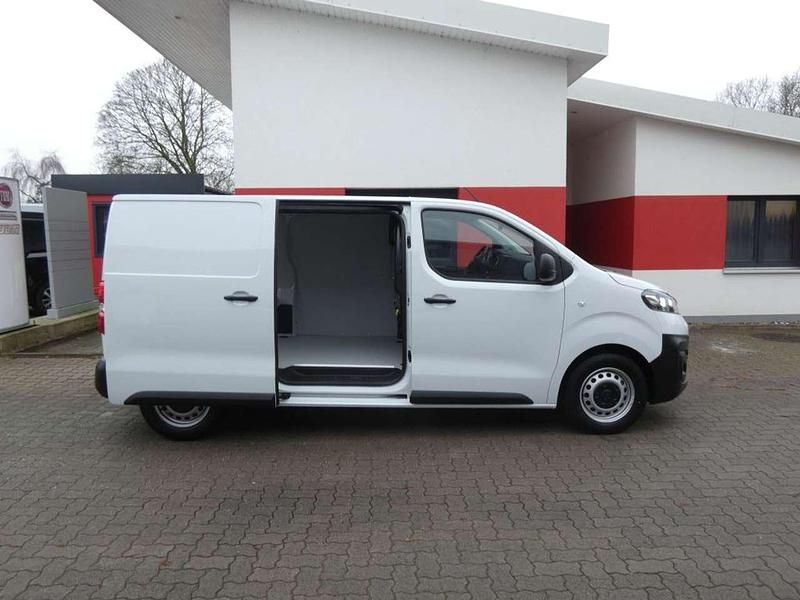 Gebraucht Fiat Scudo 120 PS (88 kW) 2023 Weiß Van
