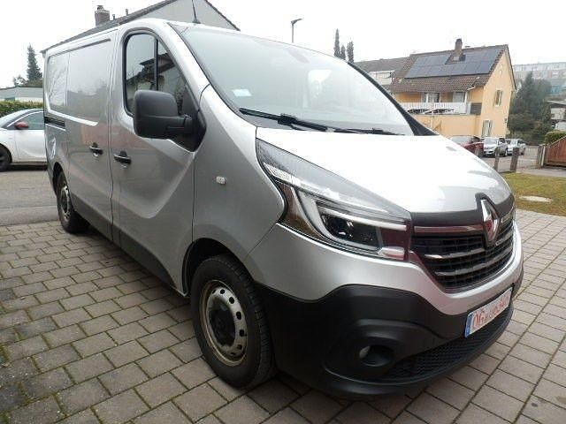 Gebraucht Renault Trafic 120 PS (88 kW) 2021 Silber Van / Kleinbus