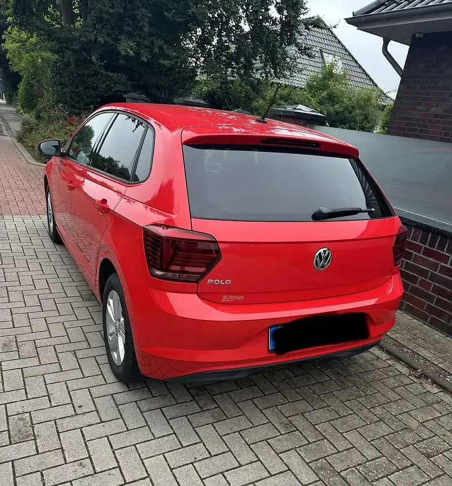 Gebraucht VW Polo Comfortline 95 PS (69 kW) 2019 Rot Kleinwagen