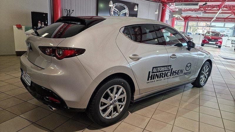 Gebraucht Mazda 3 Center-Line 140 PS (102 kW) 2024 Platinum quartz m Limousine