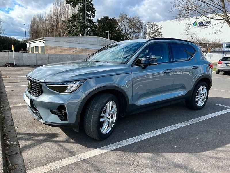 Gebraucht Volvo XC40 Ultimate 197 PS (144 kW) 2023 Grau SUV