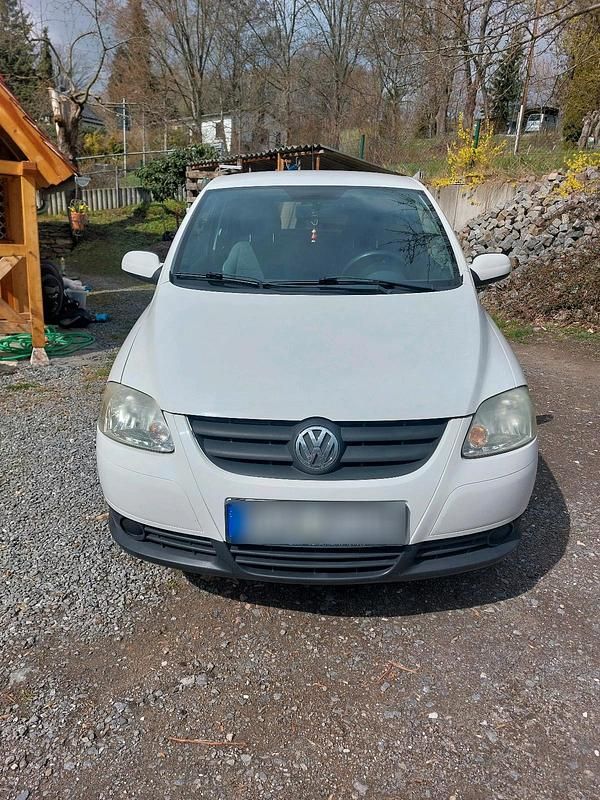 Gebraucht VW Fox 54 PS (39 kW) 2009 Weiß Kleinwagen