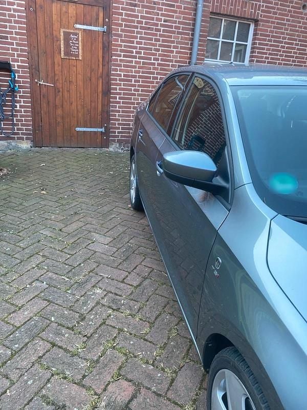 Gebraucht Seat Toledo 122 PS (89 kW) 2014 Grau Kleinwagen