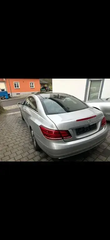 Gebraucht Mercedes E320 272 PS (200 kW) 2016 Silber Coupé