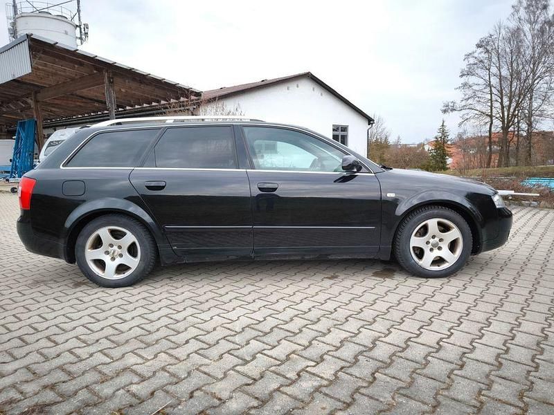 Gebraucht Audi A4 Sport 179 PS (131 kW) 2003 Schwarz Kombi