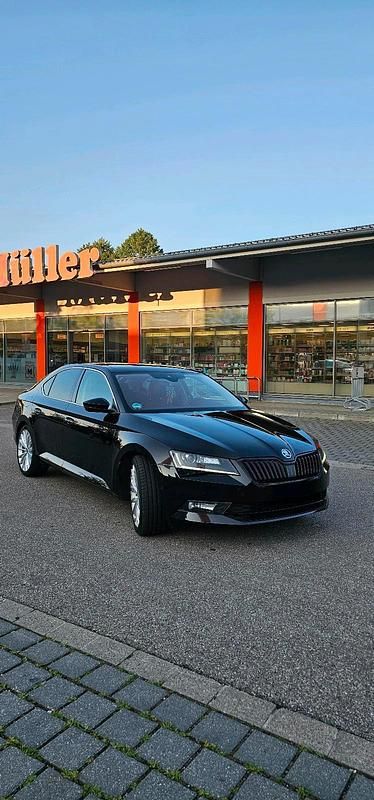 Gebraucht Skoda Superb Style 280 PS (205 kW) 2016 Schwarz Limousine