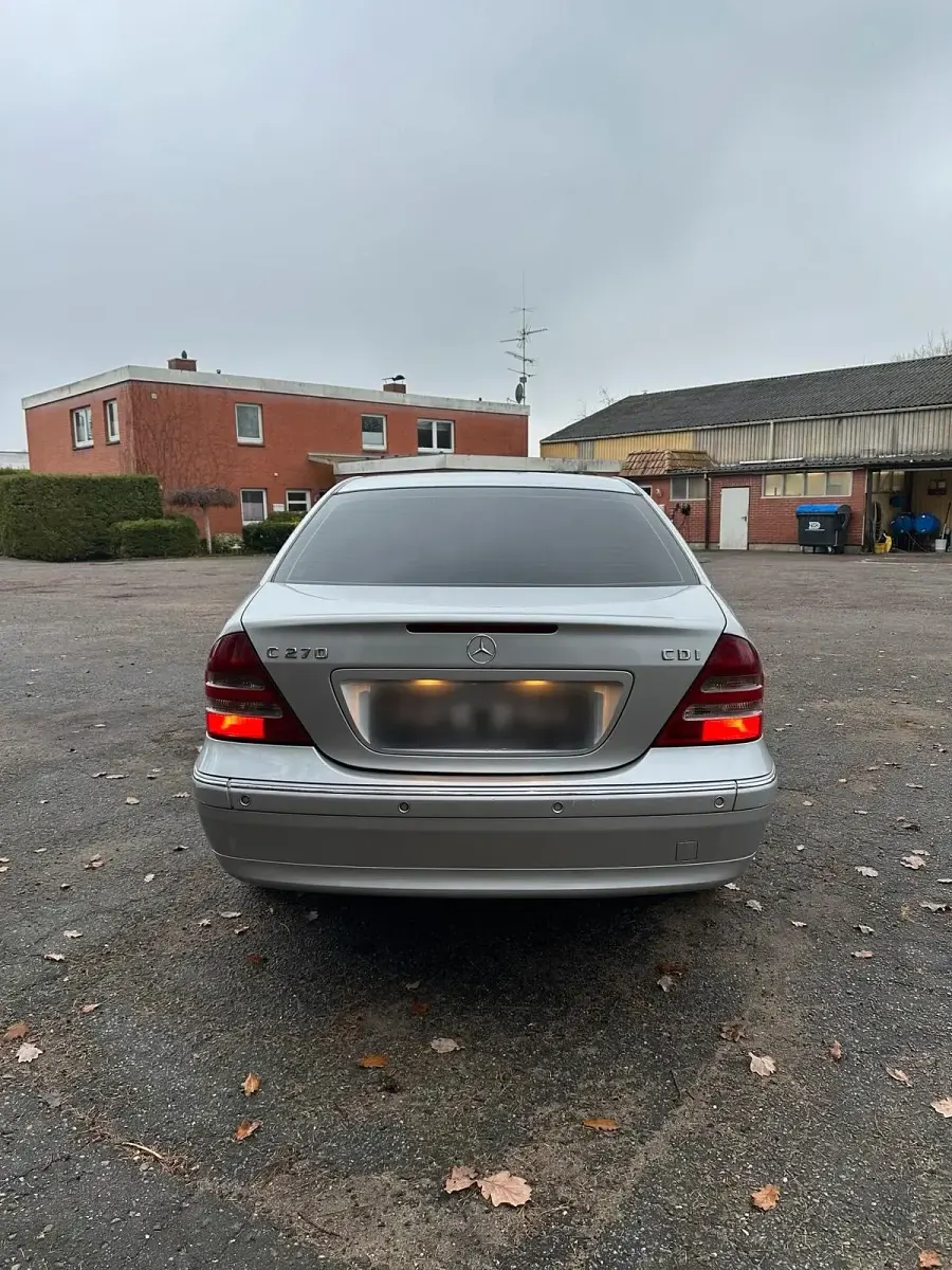 Gebraucht Mercedes C270 170 PS (125 kW) 2003 Grau Limousine