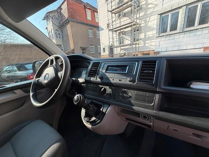 Gebraucht VW Transporter 102 PS (75 kW) 2016 Schwarz Van