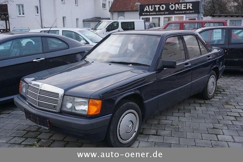 Violett Gebraucht 1988 Mercedes 190 Limousine | 3.950 € - Bild 1/4