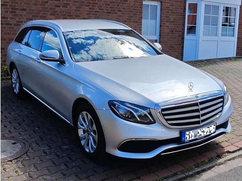 Gebraucht Mercedes E220 Exclusive 194 PS (142 kW) 2017 Silber Kombi