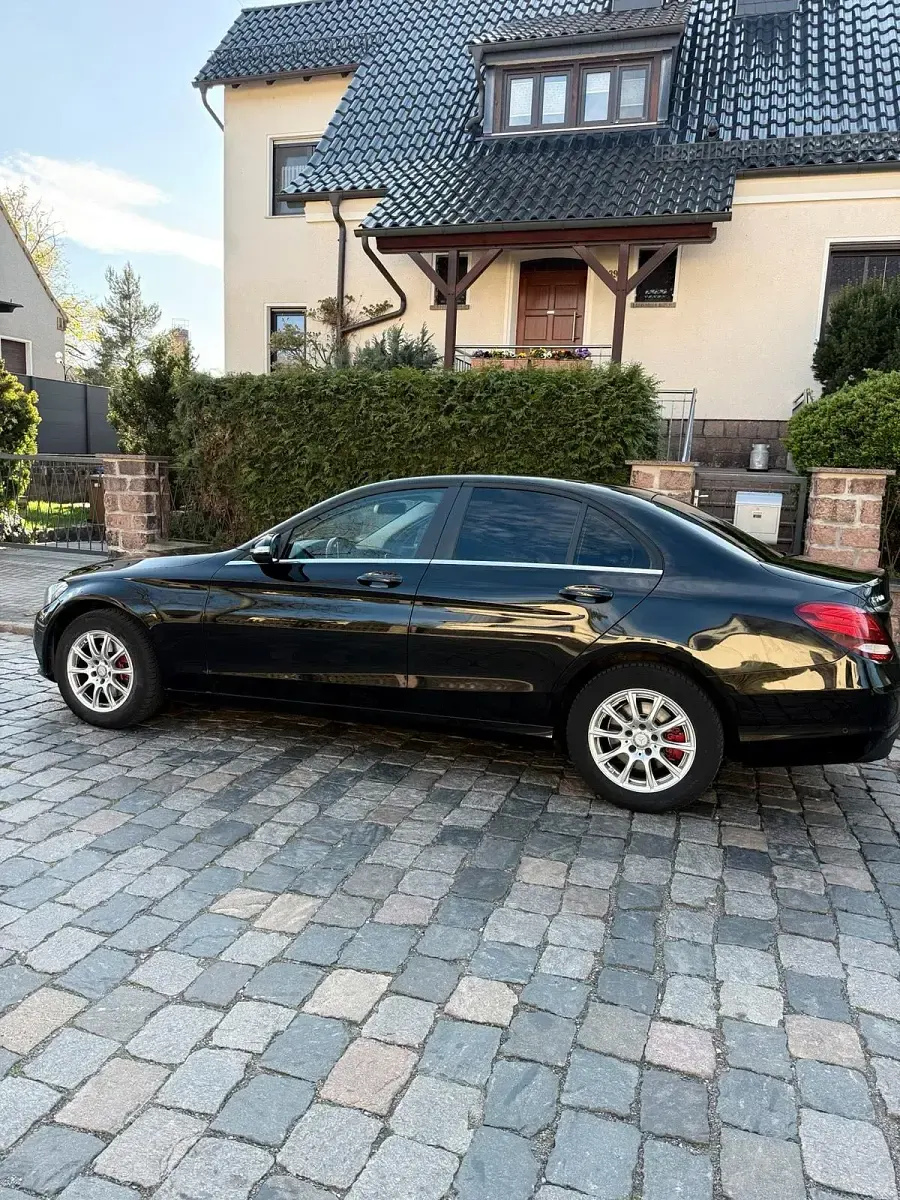 Gebraucht Mercedes C200 182 PS (133 kW) 2014 Schwarz Limousine