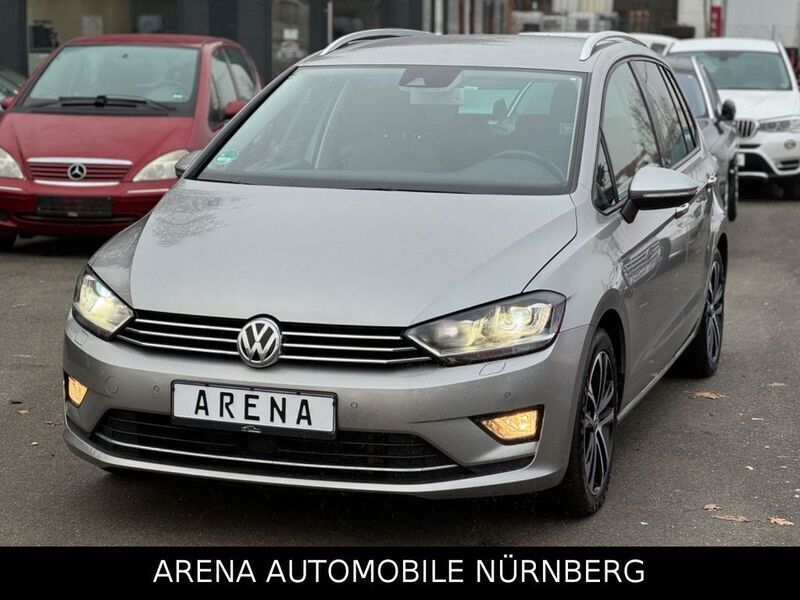 Silber Gebraucht 2016 VW Golf Sportsvan Allstar Van / Kleinbus | 15.499 € (Guter Preis) - Bild 1/4