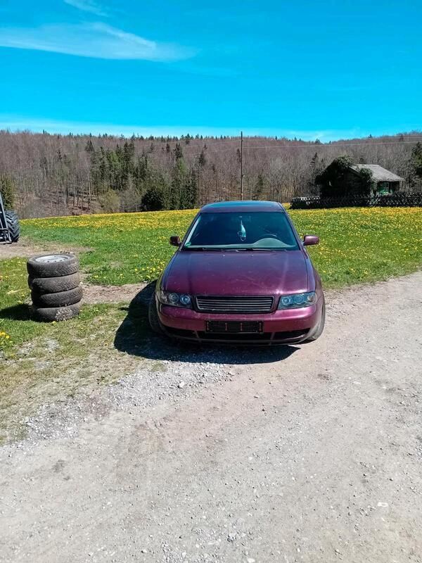 Rot Gebraucht 1996 Audi A4 Limousine | 599 € (Superpreis) - Bild 1/3