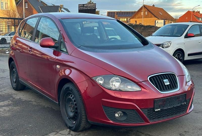 Gebraucht Seat Altea Stylance 160 PS (117 kW) 2009 Rot Limousine