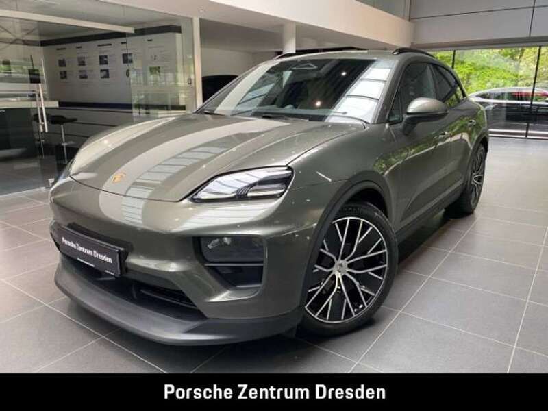 Aventuringrünmetallic Neu 2025 Porsche Macan SUV | 98.950 € (Fairer Preis) - Bild 1/4
