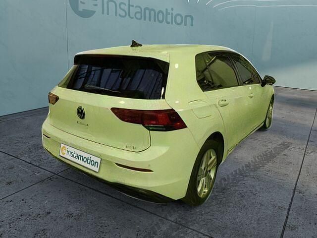 Gebraucht VW Golf VIII R 131 PS (96 kW) 2024 Weiß Limousine