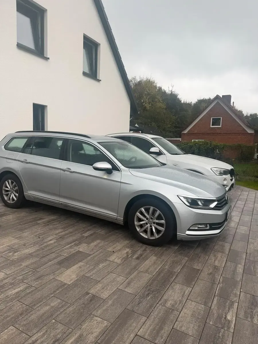 Gebraucht VW Passat 150 PS (110 kW) 2016 Silber Kombi