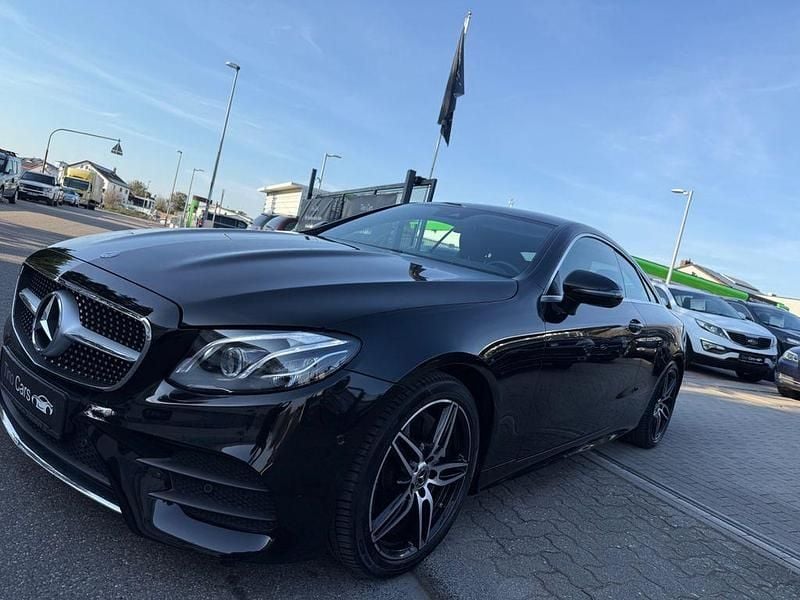 Gebraucht Mercedes E200 AMG 184 PS (135 kW) 2018 Schwarz Coupé