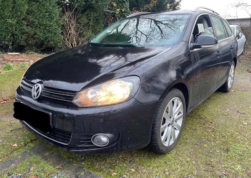 Schwarz Gebraucht 2011 VW Golf VI Highline Kleinwagen | 8.949 € (Teuer) - Bild 1/4