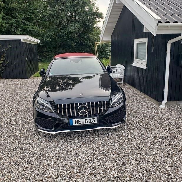 Schwarz Gebraucht 2017 Mercedes C400 AMG line Cabrio | 30.500 € (Superpreis) - Bild 1/4