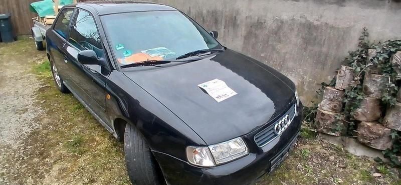 Gebraucht Audi A3 125 PS (91 kW) 1999 Schwarz Kleinwagen