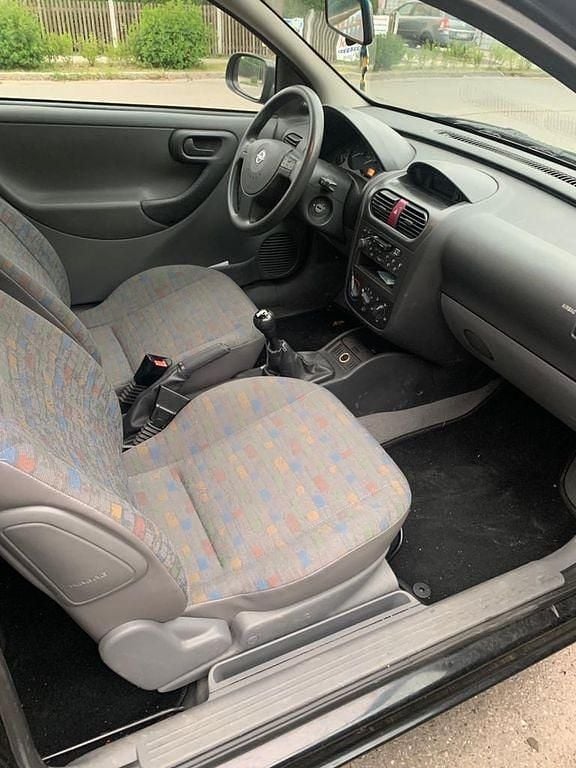 Schwarz Gebraucht 2001 Opel Corsa | 800 € (Guter Preis) - Bild 1/4