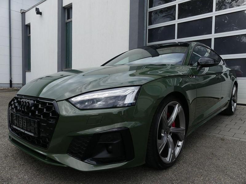 Grün Gebraucht 2021 Audi A5 Sportback S-Line Limousine | 41.900 € (Teuer) - Bild 1/4