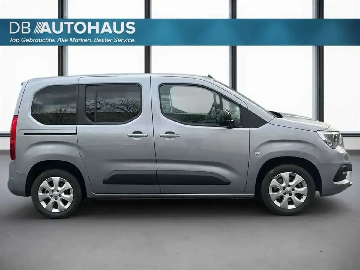 Occasion Opel Combo Life Elegance 131 ch (96 kW) 2022 Argent Monospace