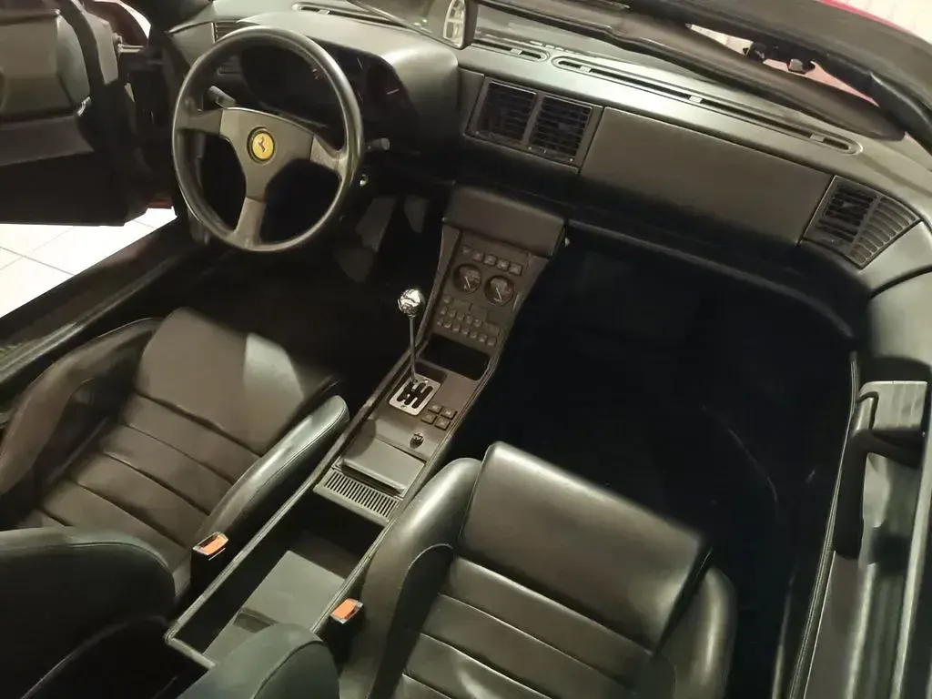 Second-hand Ferrari 348 295 CP (216 kW) 1991 Roșu Cabrio