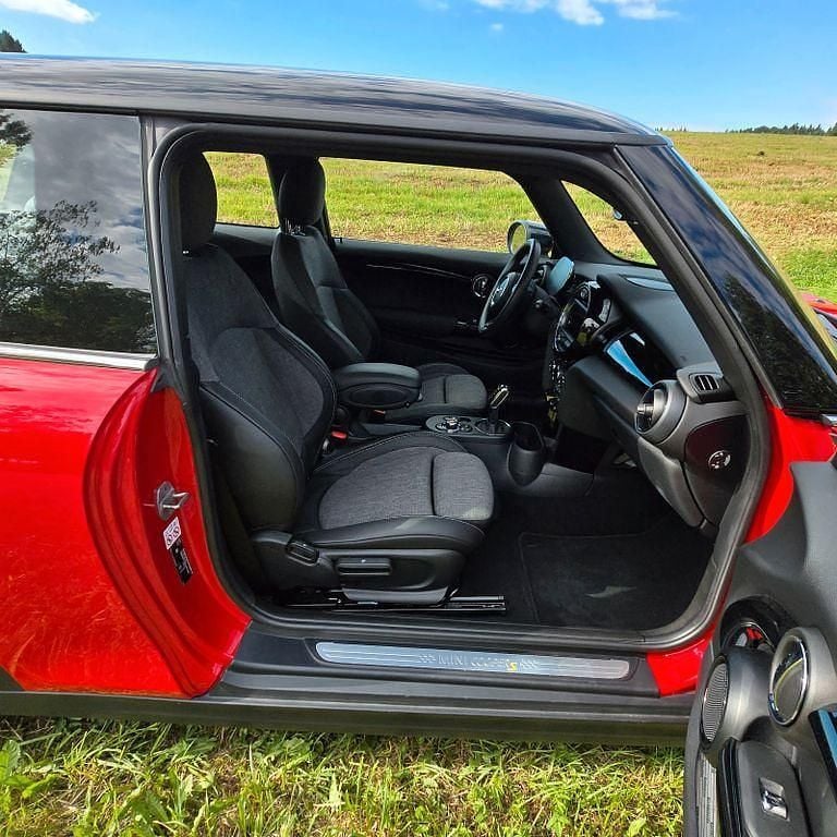 Rot Gebraucht 2020 Mini Cooper SE Kleinwagen | 12.900 € (Guter Preis) - Bild 1/4