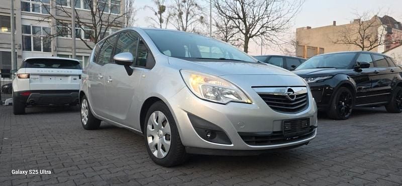 Gebraucht Opel Meriva Edition 75 PS (55 kW) 2010 Silber Van / Kleinbus