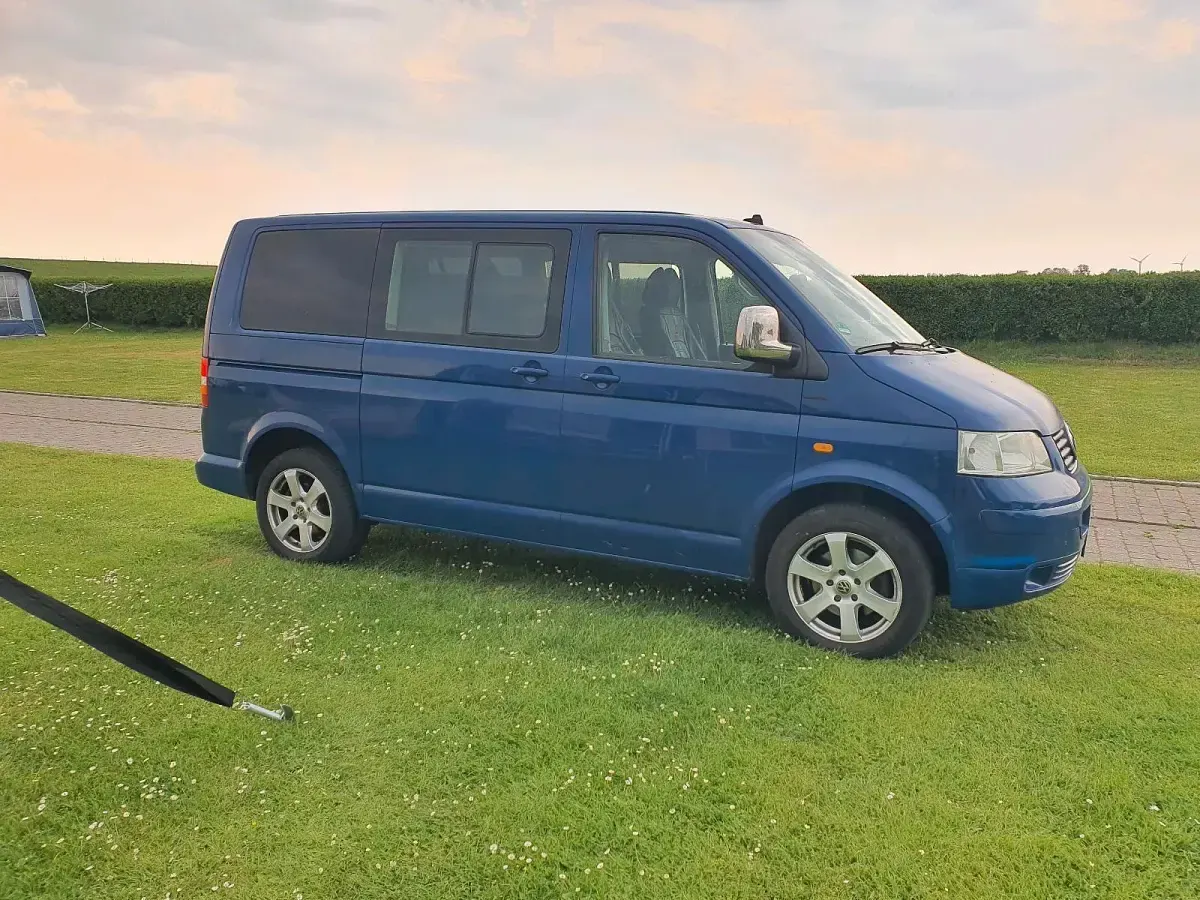 Gebraucht VW Multivan 174 PS (127 kW) 2003 Blau Van / Kleinbus