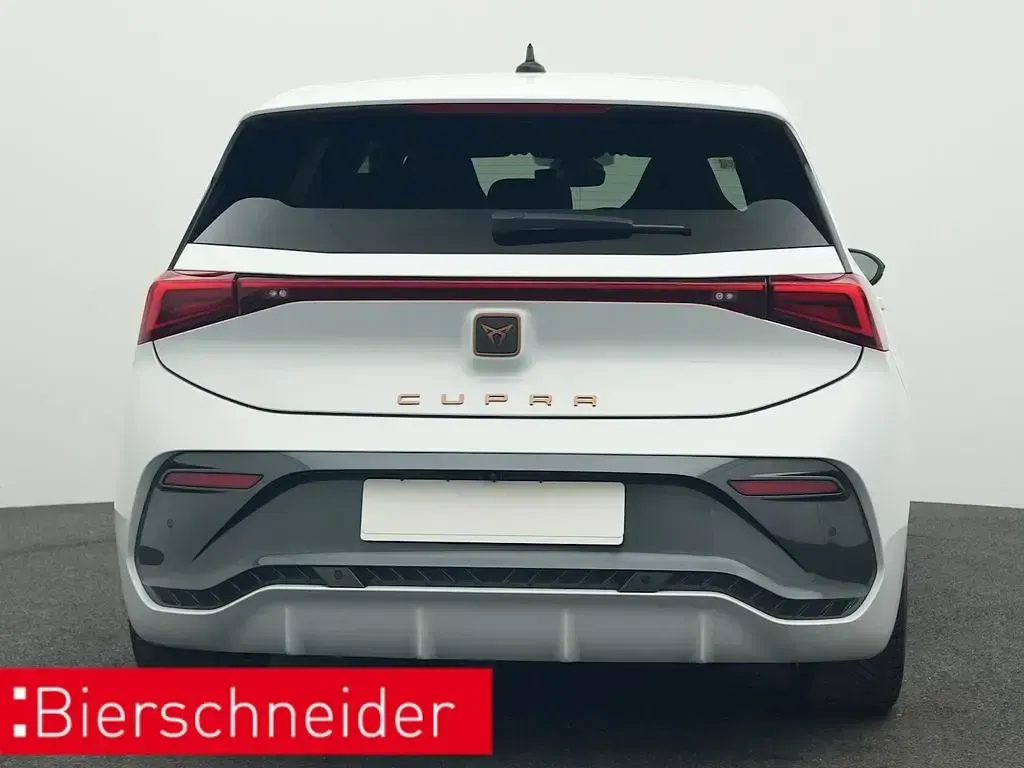 Usata Cupra Born 169 kW (231 CV) 2023 Bianco Utilitaria
