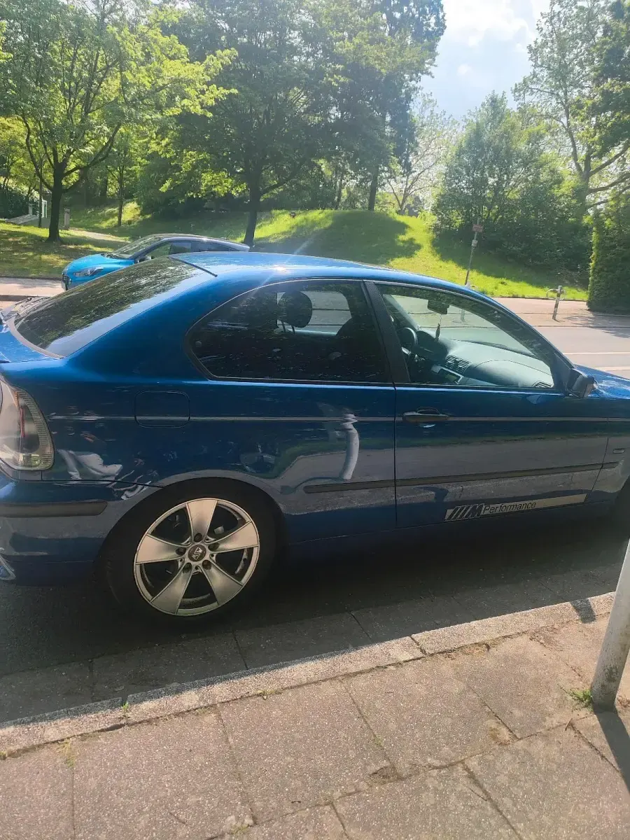Gebraucht BMW 316 116 PS (85 kW) 2003 Blau Coupé