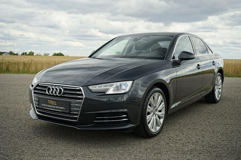 Grau Gebraucht 2016 Audi A4 Sport Limousine | 15.900 € (Superpreis) - Bild 1/4
