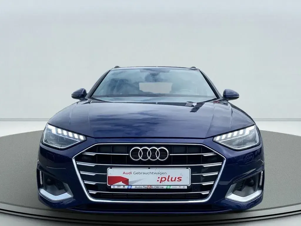 Gebraucht Audi A4 Advanced 150 PS (110 kW) 2021 Blau Kombi