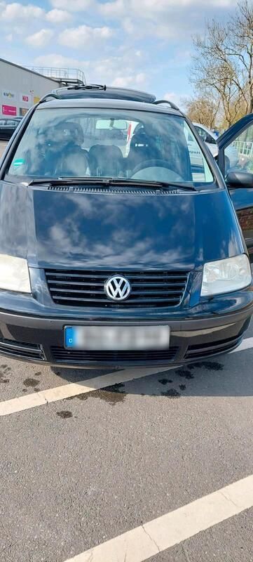 Schwarz Gebraucht 2003 VW Sharan Van / Kleinbus | 2.895 € (Fairer Preis) - Bild 1/4