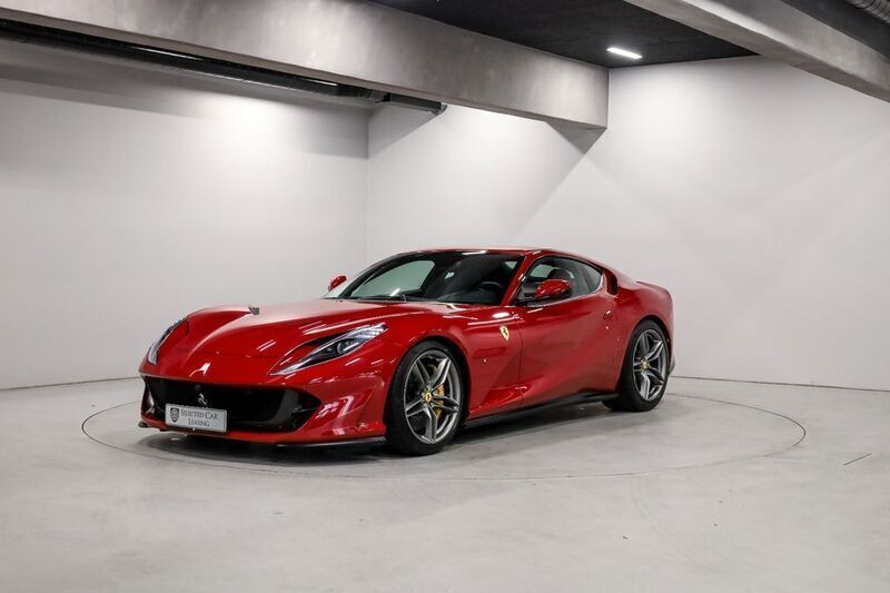 Rot Gebraucht 2019 Ferrari 812 | 333.200 € (Teuer) - Bild 1/4