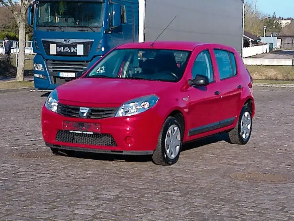 Gebraucht Dacia Sandero Ambiance 75 PS (55 kW) 2009 Rot Limousine