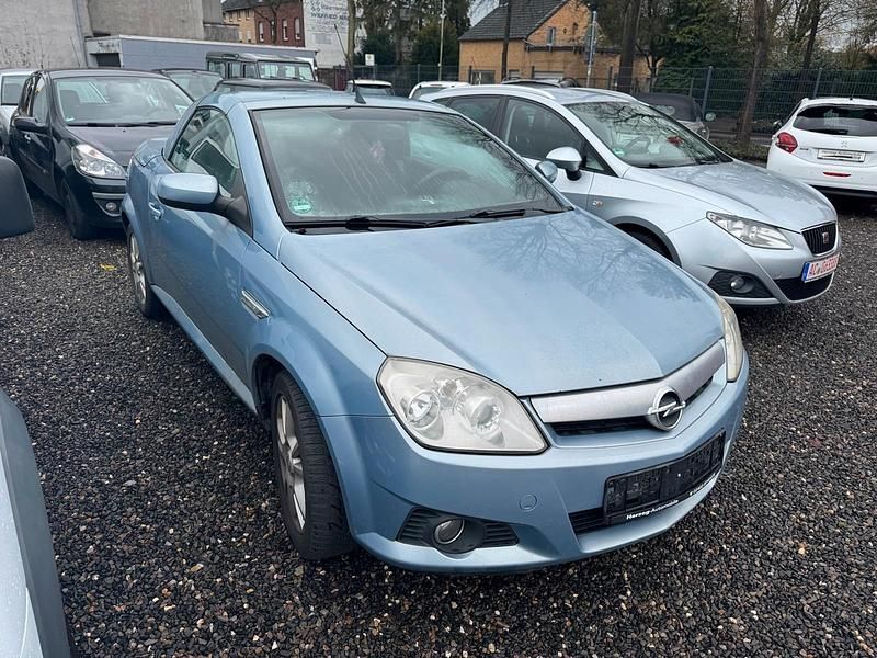 Gebraucht Opel Tigra 90 PS (66 kW) 2010 Braun Cabrio
