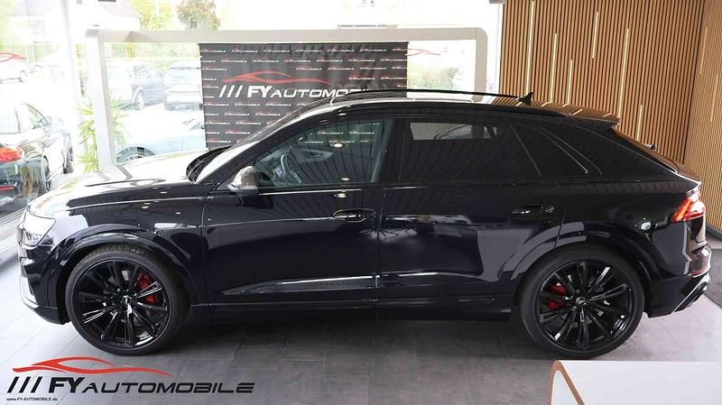 Gebraucht Audi Q8 S-line plus 286 PS (210 kW) 2019 Orcaschwarz metallic SUV