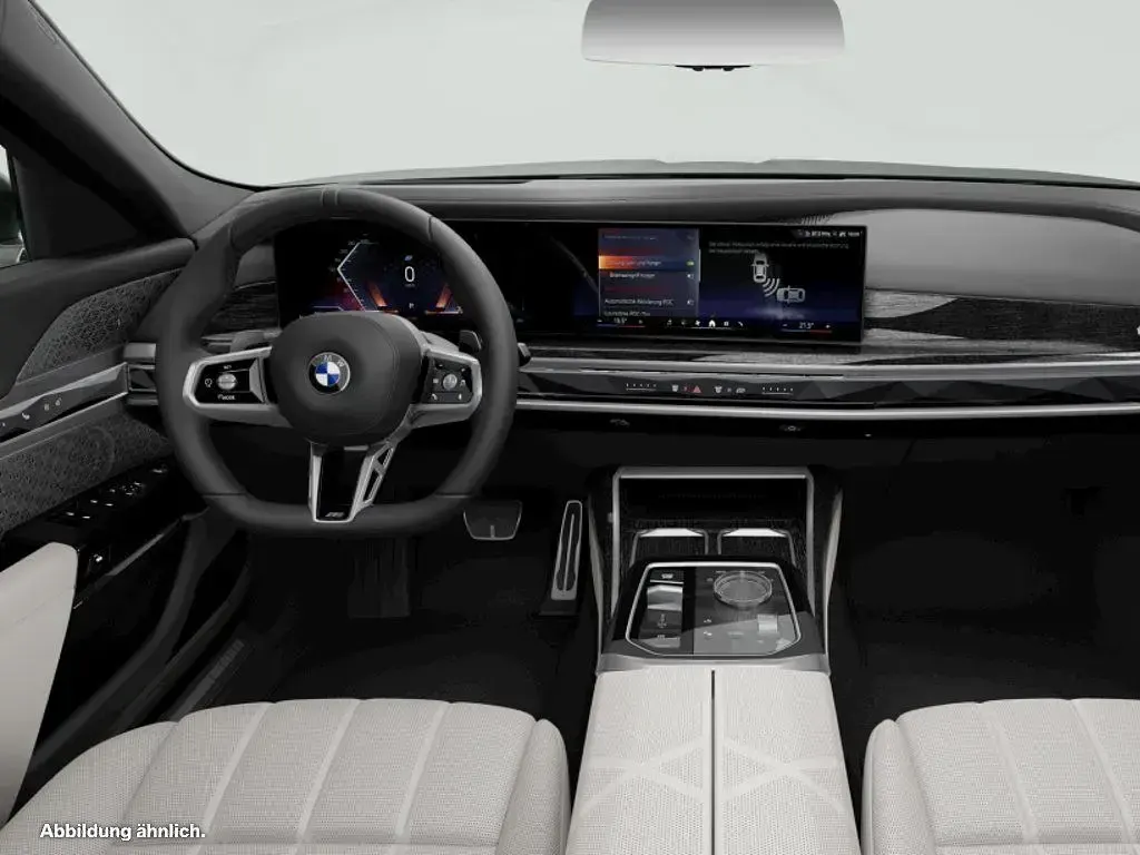 Gebraucht BMW 740 Executive 299 PS (219 kW) 2025 Black sapphire metallic Limousine