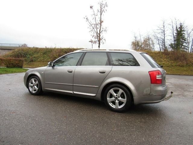 Gebraucht Audi A4 S-Line 163 PS (119 kW) 2002 Grau Kombi